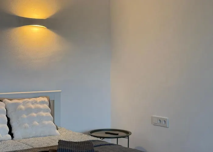 Rumpiskes, Self-check-in, Near Center *